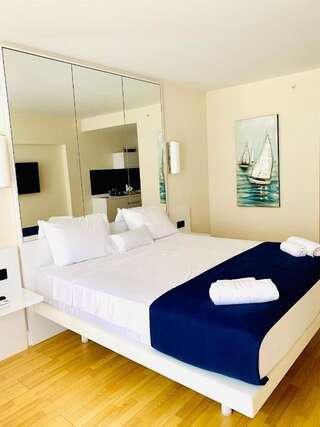 Отель Orbi Twin Towers Batumi ZV Батуми Номер-студио с видом на море-7