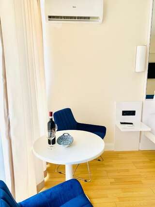 Отель Orbi Twin Towers Batumi ZV Батуми Номер-студио с видом на море-9